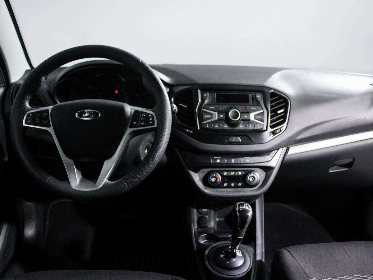 Lada (ВАЗ) Vesta SW, 2019 - Фото №8