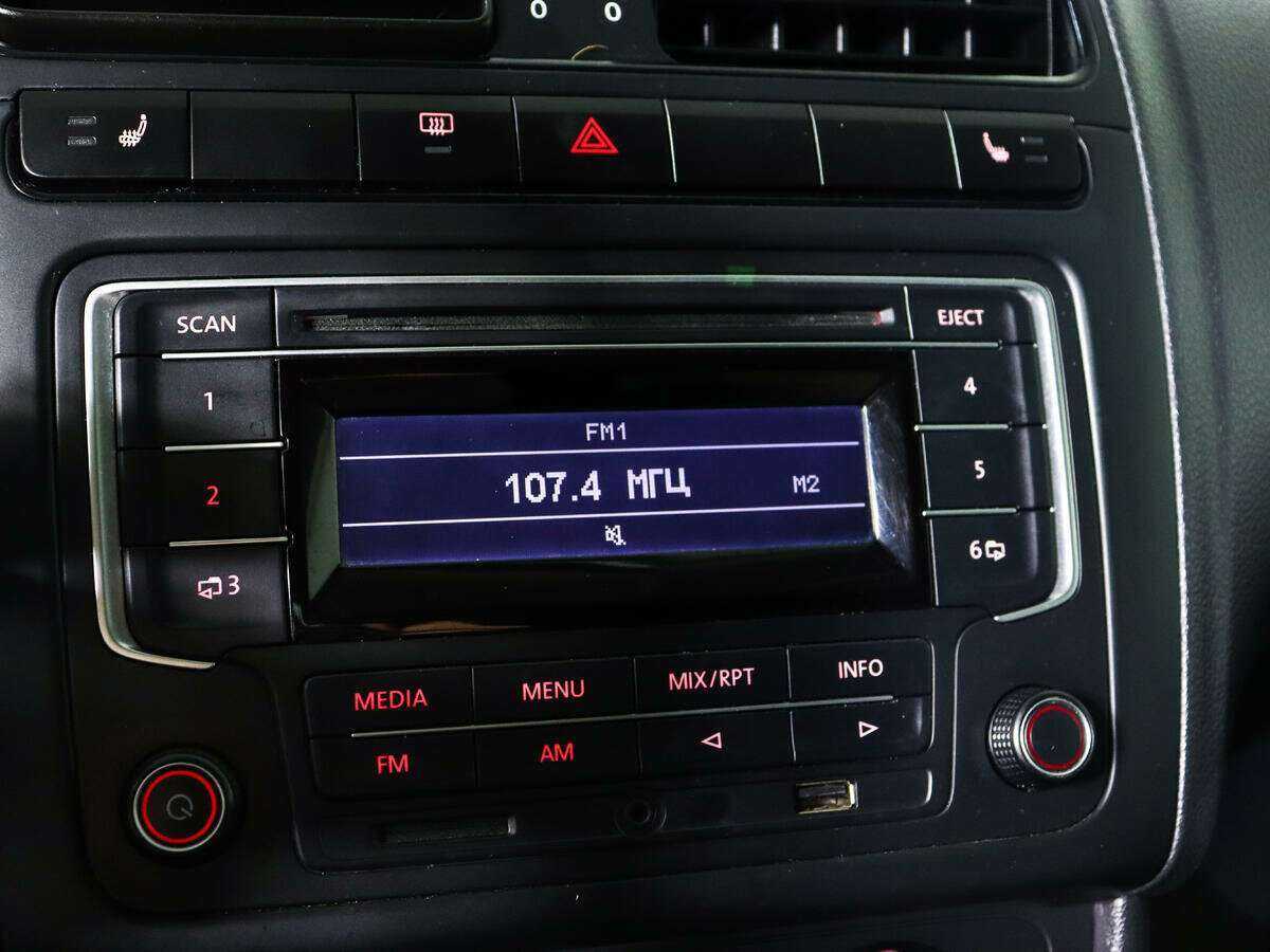 Volkswagen Polo, 2014 - Фото №11