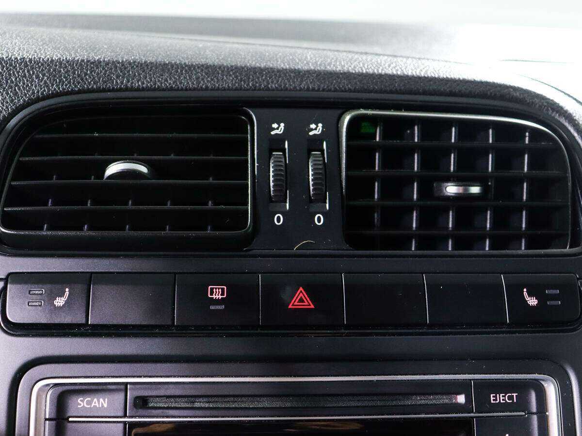 Volkswagen Polo, 2014 - Фото №12