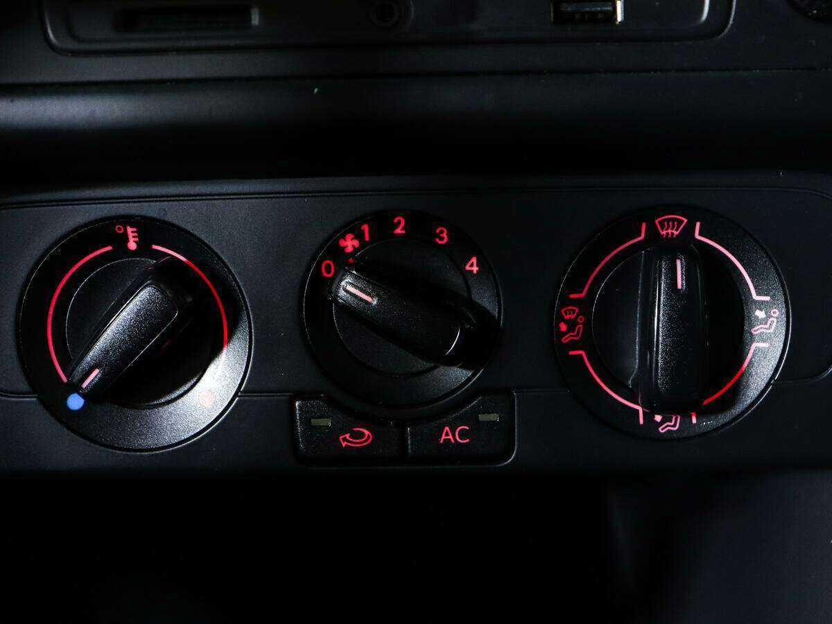 Volkswagen Polo, 2014 - Фото №13