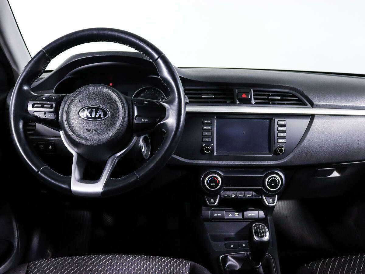 Kia Rio X-Line, 2018 - Фото №11