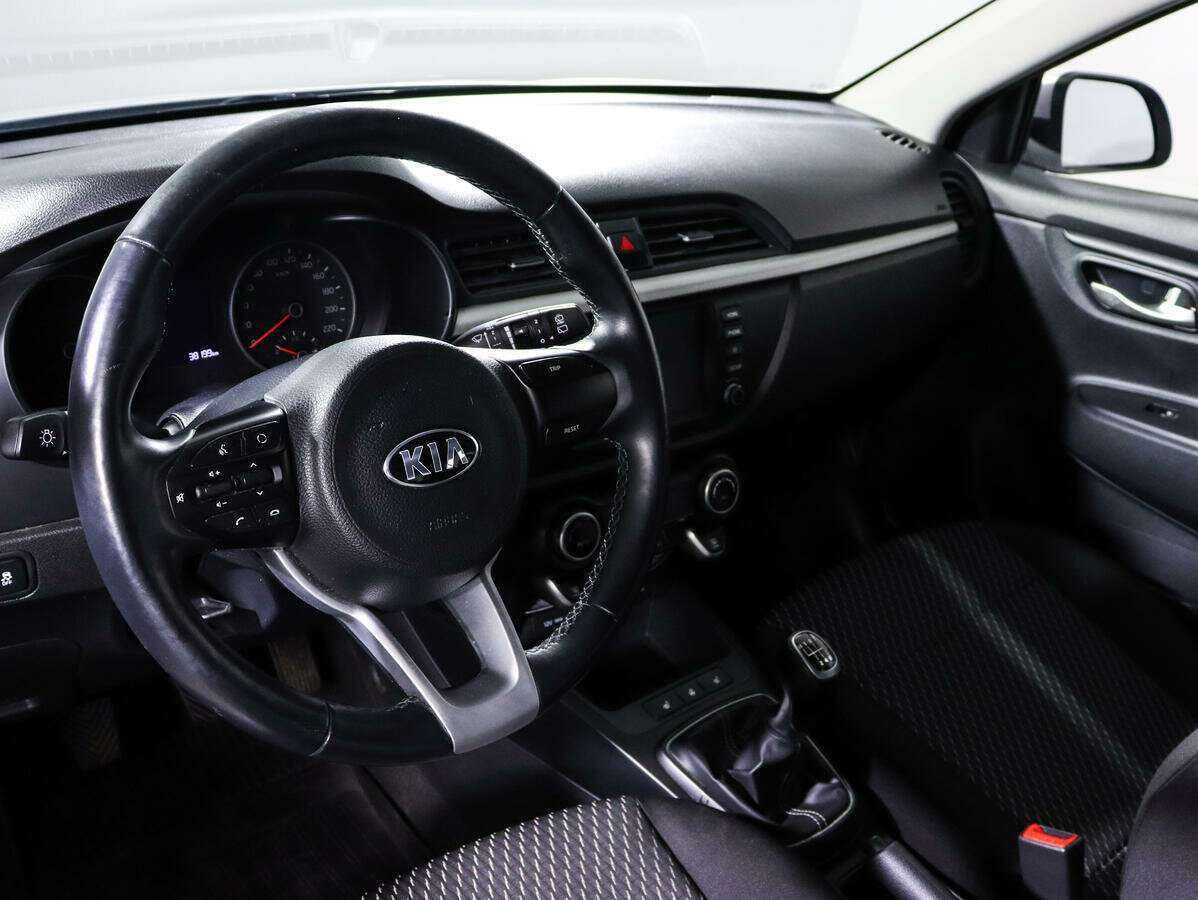 Kia Rio X-Line, 2018 - Фото №13