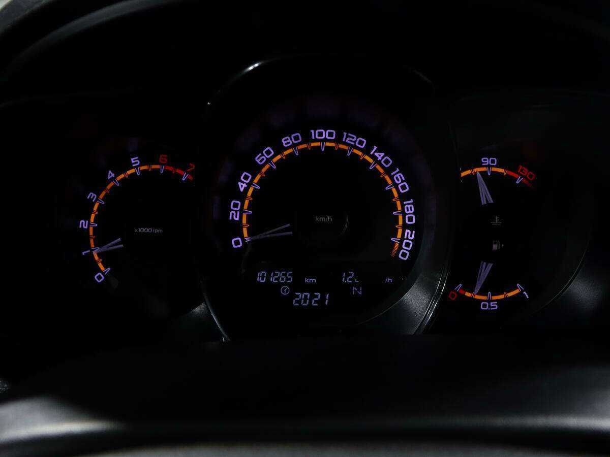 Lada (ВАЗ) Vesta SW, 2019 - Фото №8