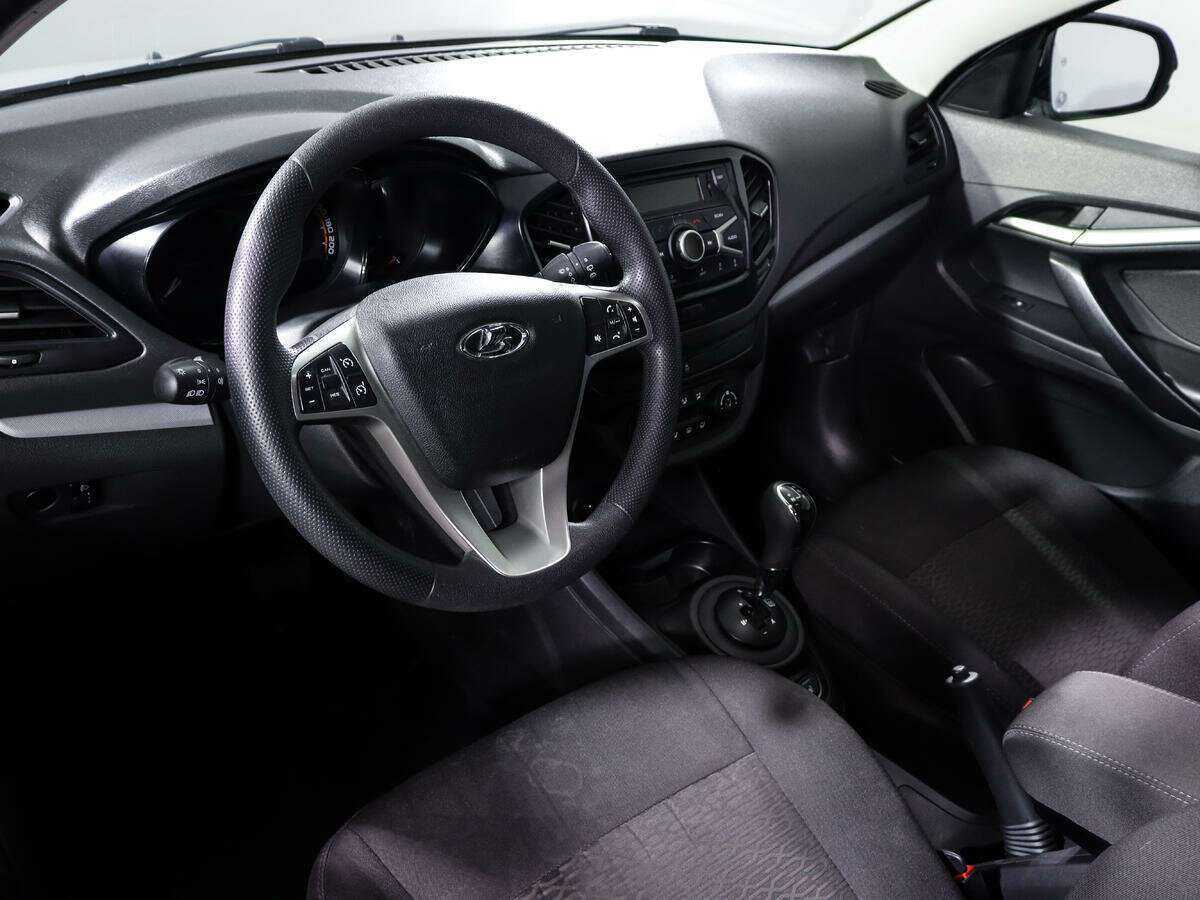 Lada (ВАЗ) Vesta SW, 2019 - Фото №11