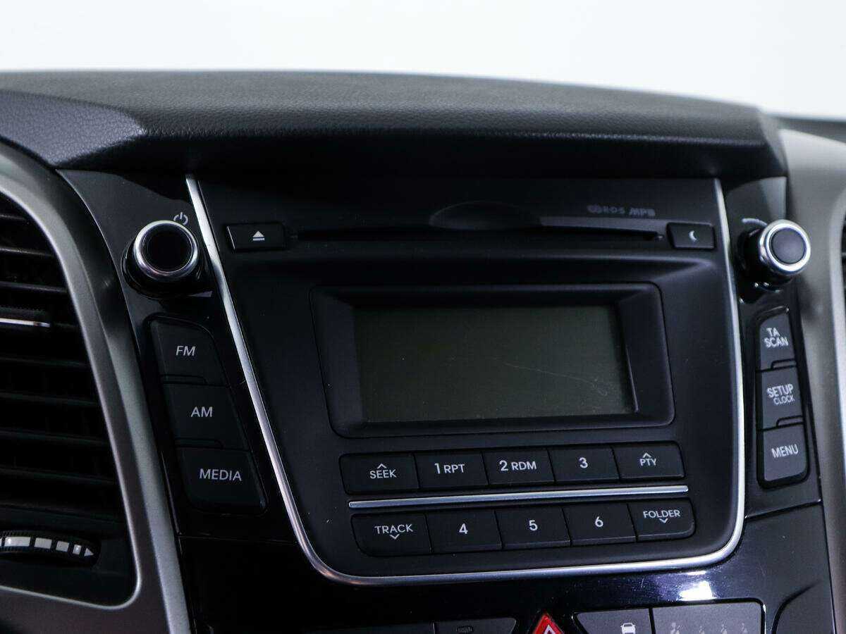 Hyundai i30, 2013 - Фото №15