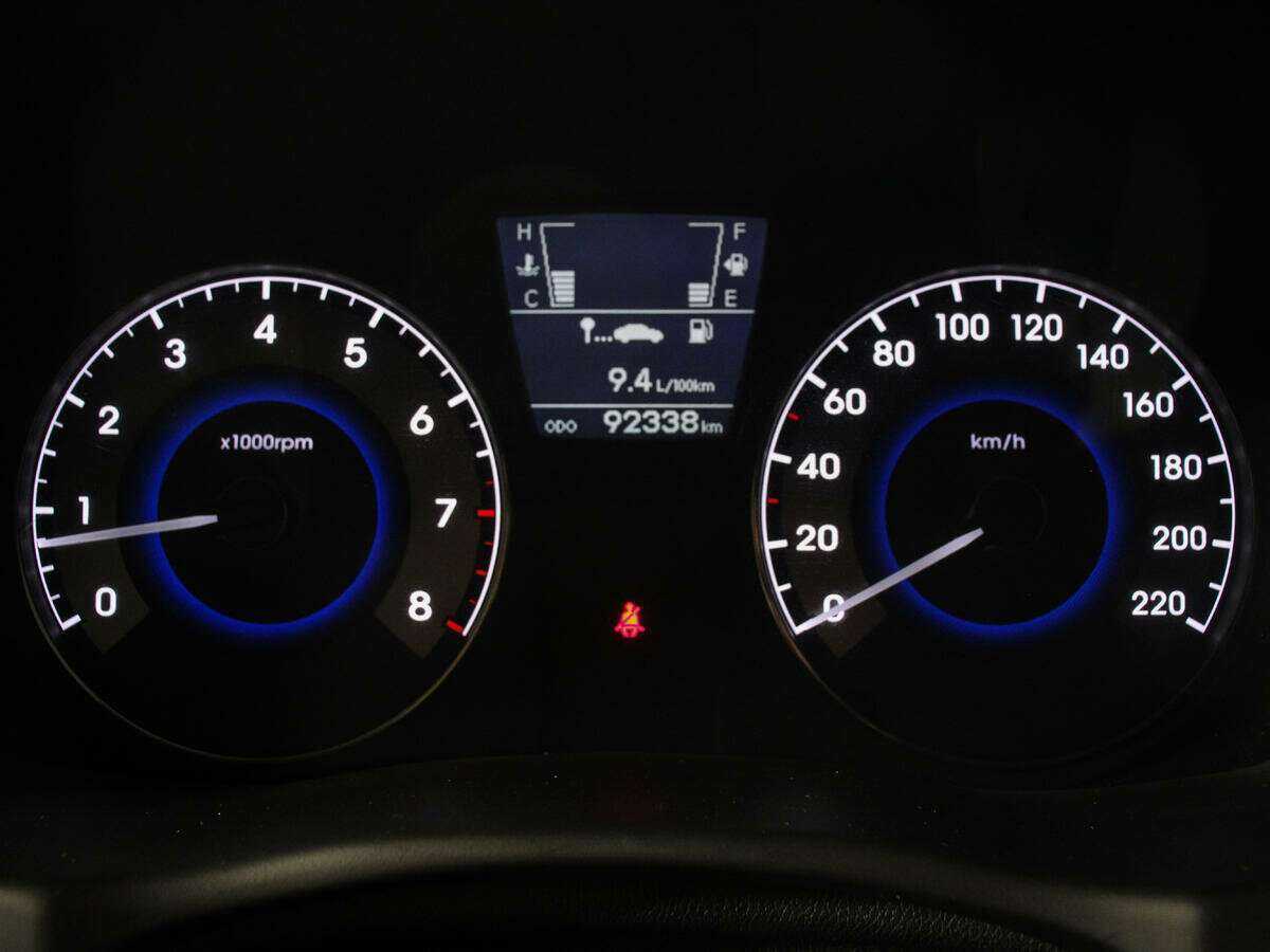 Hyundai Solaris, 2012 - Фото №8