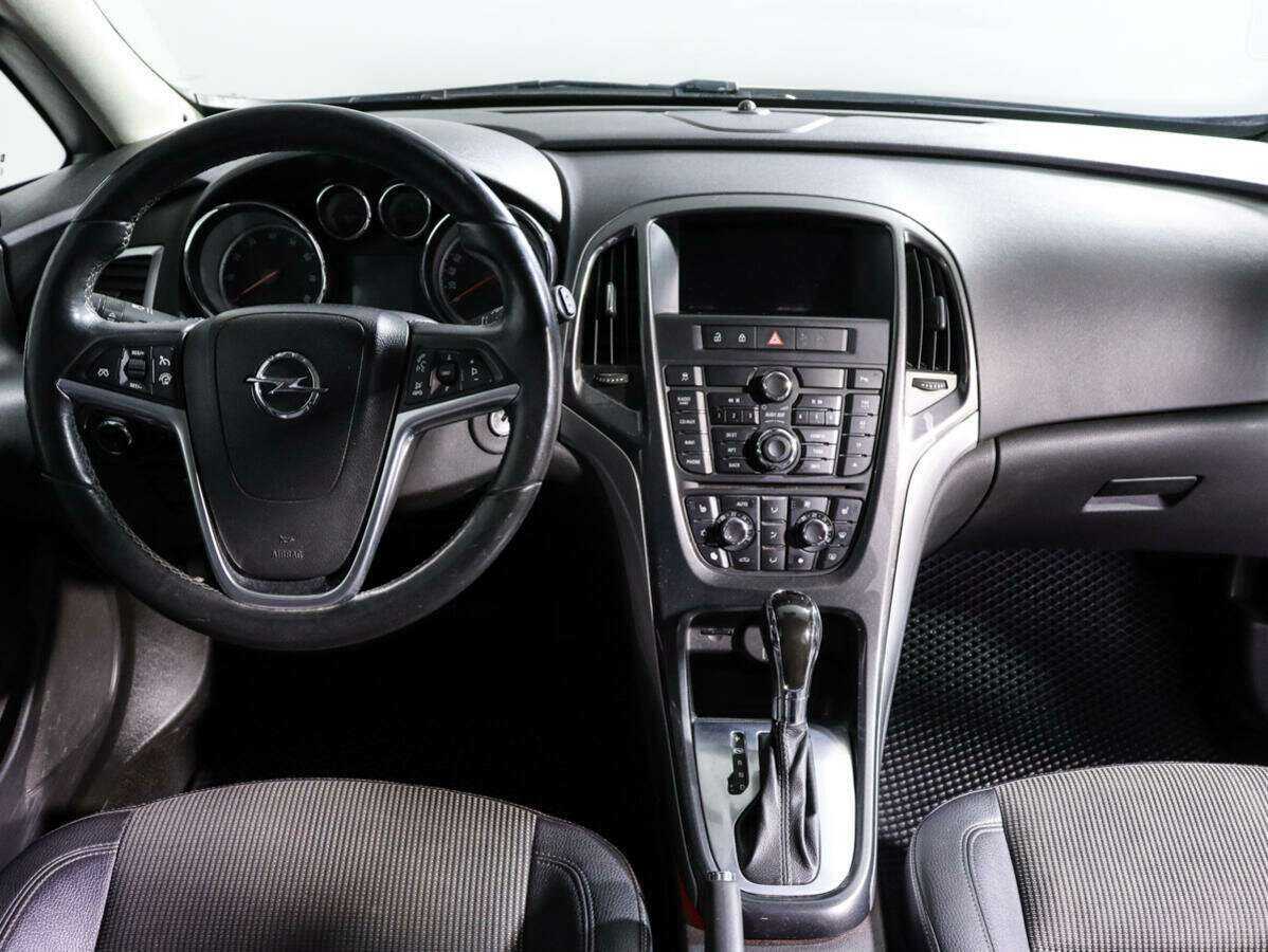 Opel Astra, 2012 - Фото №8