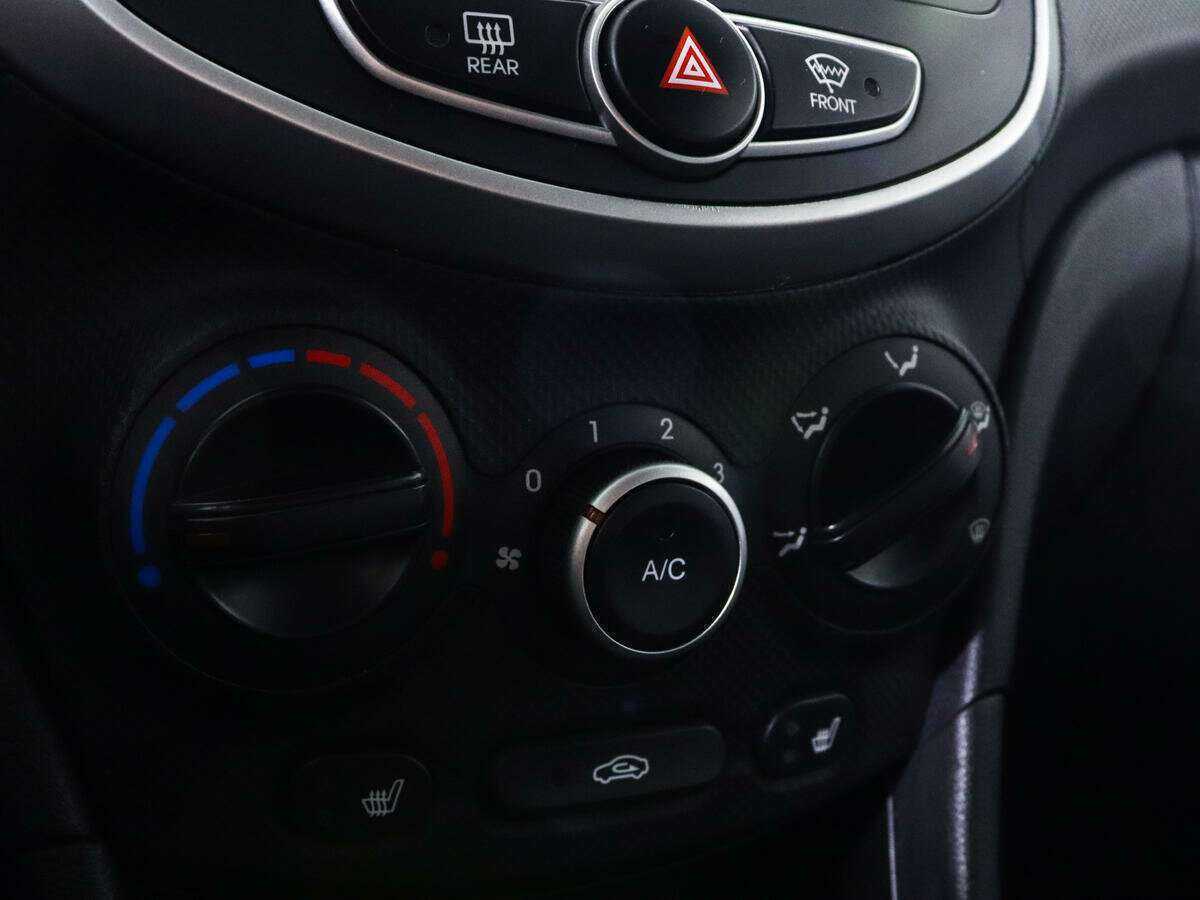 Hyundai Solaris, 2013 - Фото №13