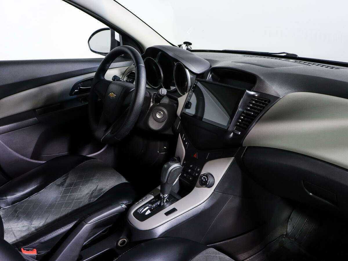 Chevrolet Cruze, 2012 - Фото №8