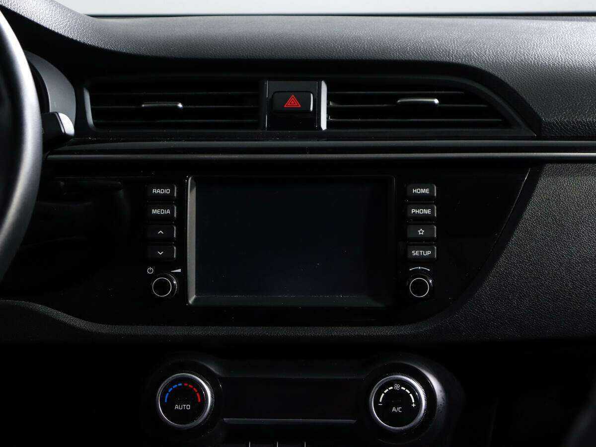 Kia Rio X-Line, 2019 - Фото №12