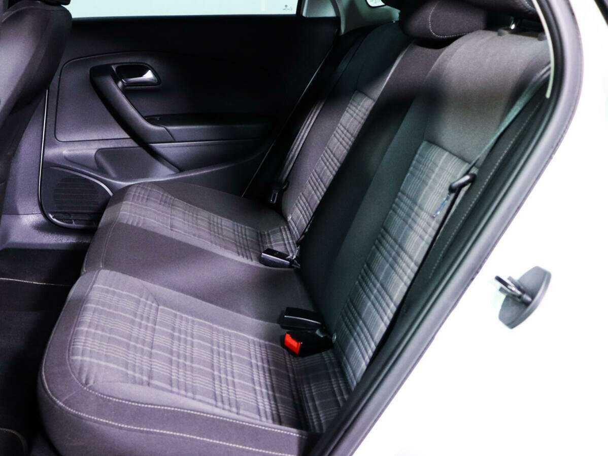 Volkswagen Polo, 2017 - Фото №9