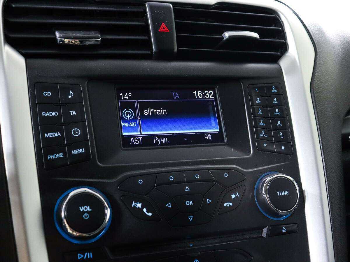 Ford Mondeo, 2016 - Фото №12