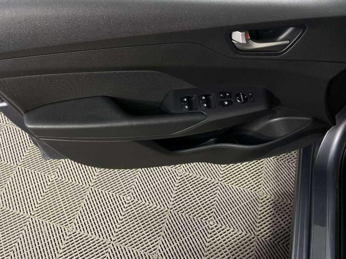 Hyundai Solaris, 2017 - Фото №7