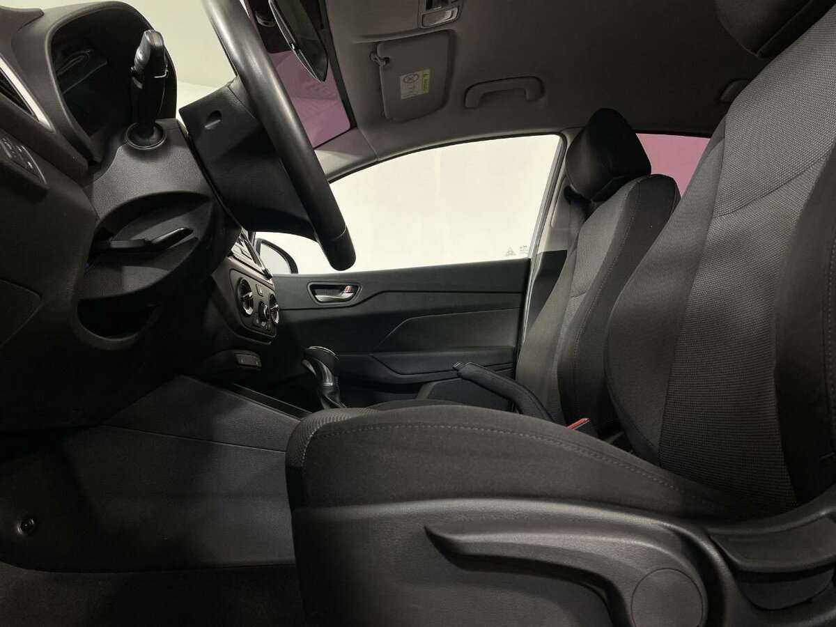 Hyundai Solaris, 2017 - Фото №9