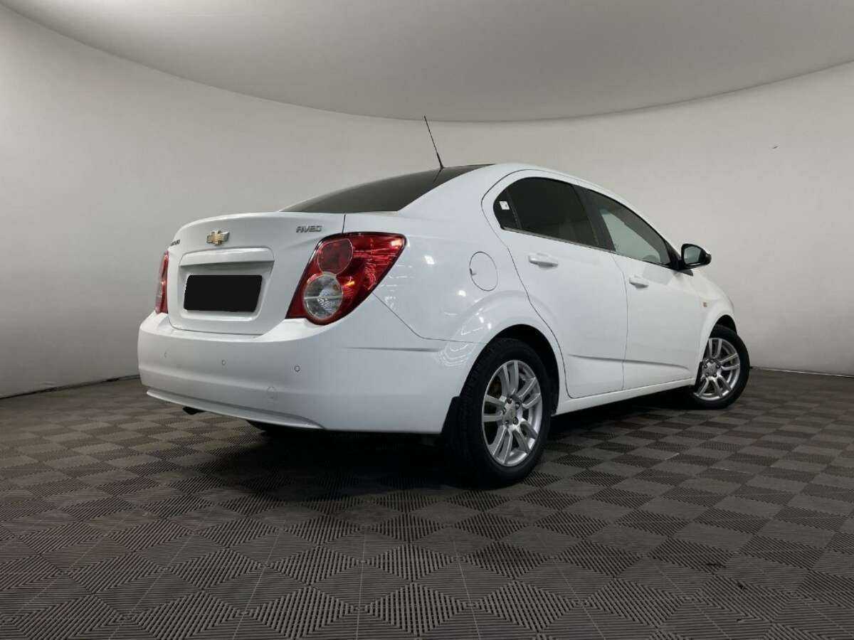 Chevrolet Aveo, 2015 - Фото №3