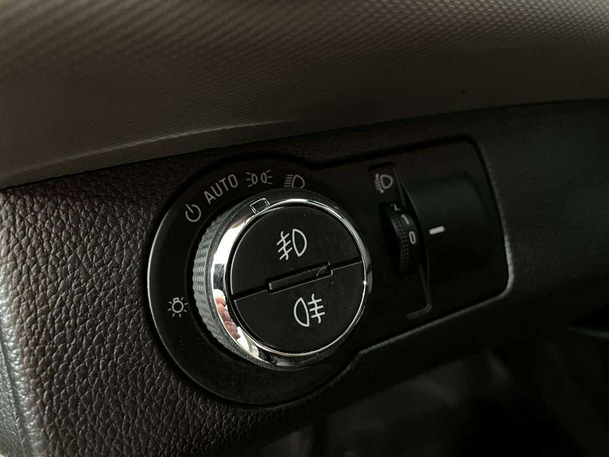 Chevrolet Aveo, 2015 - Фото №6