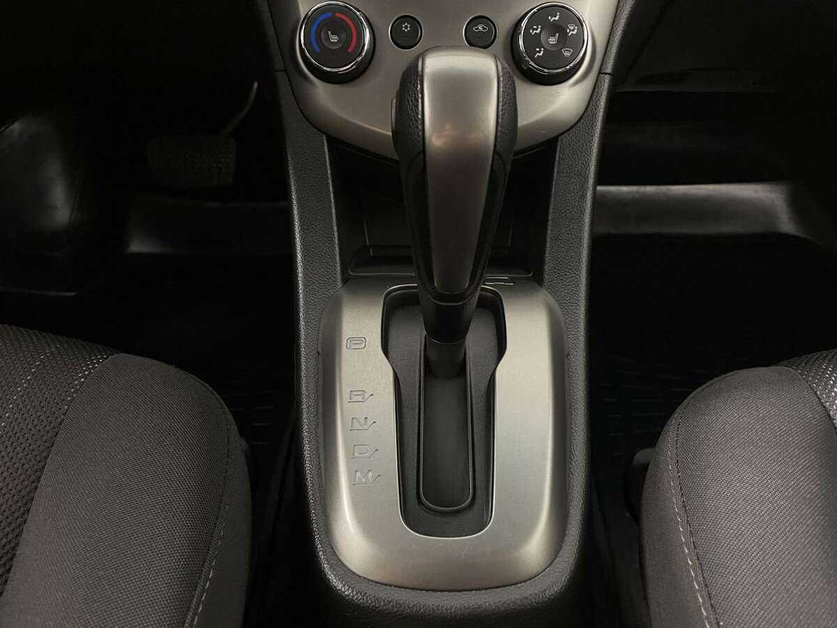 Chevrolet Aveo, 2015 - Фото №10