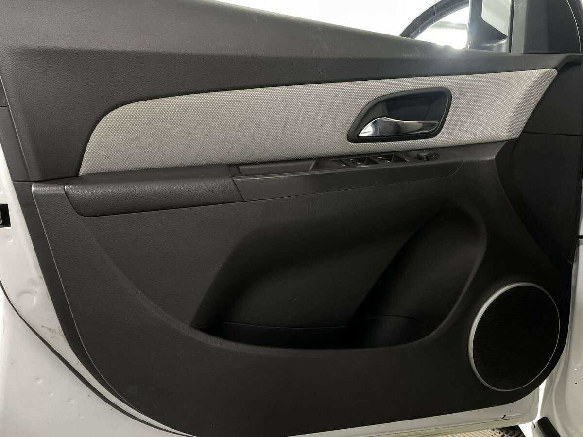 Chevrolet Cruze, 2012 - Фото №6