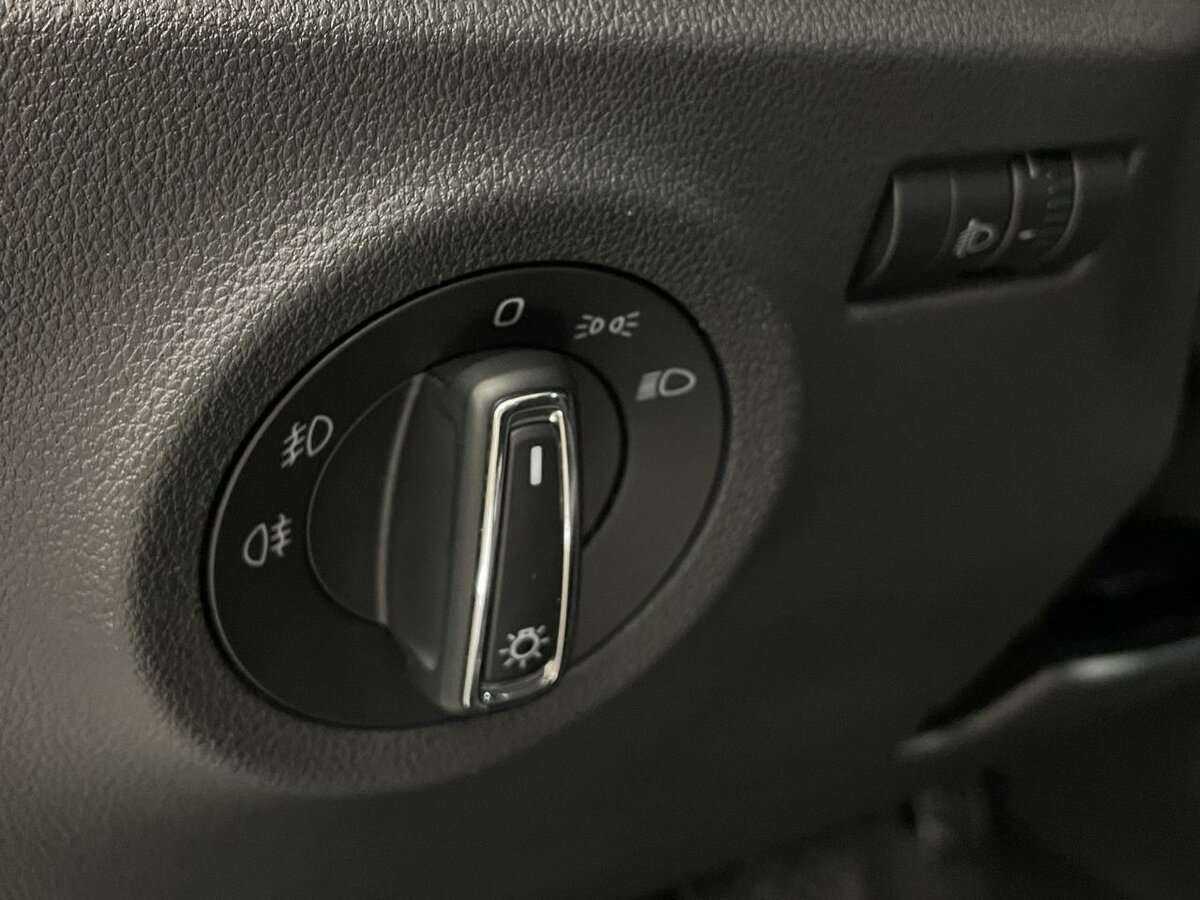 Skoda Rapid, 2020 - Фото №8