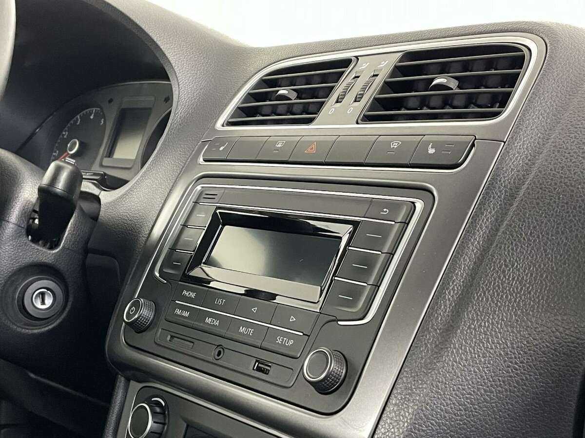 Volkswagen Polo, 2019 - Фото №10