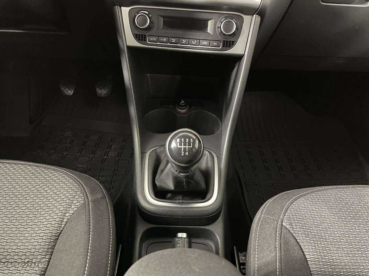 Volkswagen Polo, 2015 - Фото №11