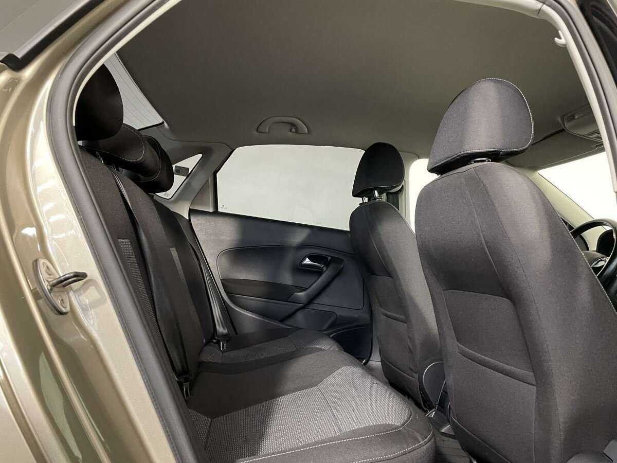 Volkswagen Polo, 2015 - Фото №14