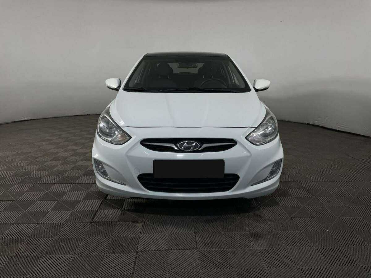 Hyundai Solaris, 2012 - Фото №1