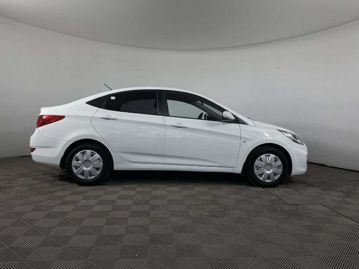 Hyundai Solaris, 2012 - Фото №3