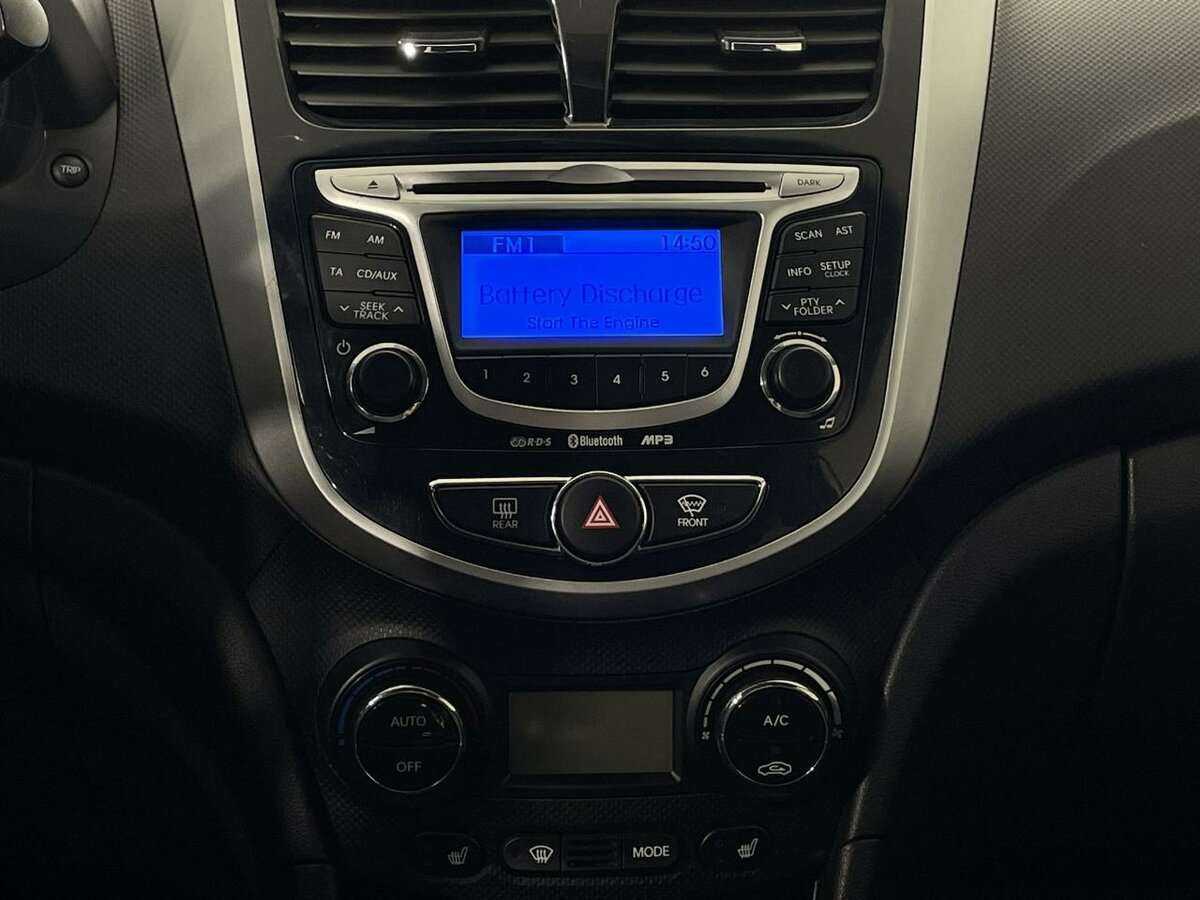 Hyundai Solaris, 2012 - Фото №11
