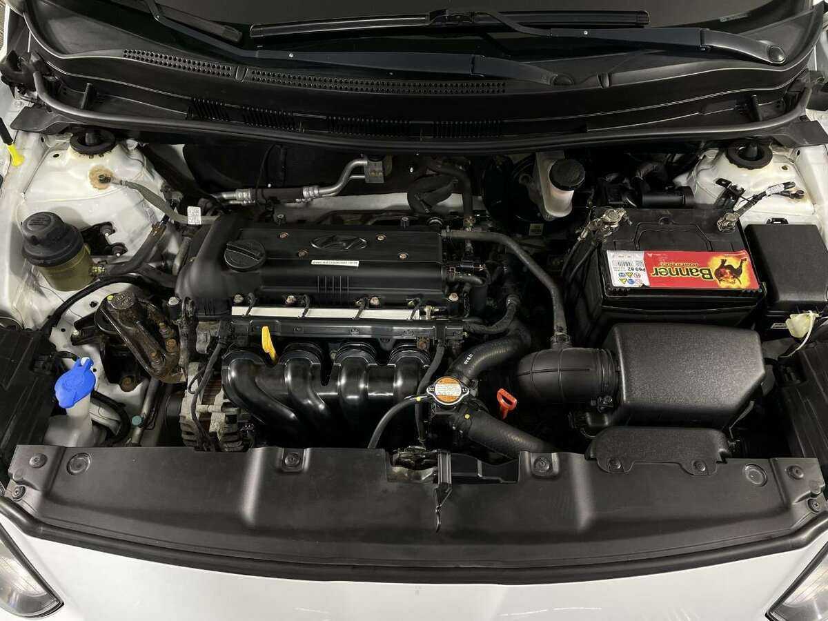 Hyundai Solaris, 2012 - Фото №15