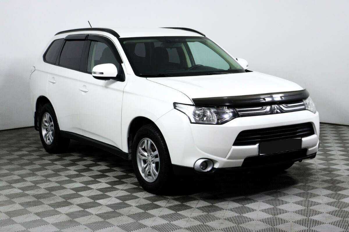 Mitsubishi Outlander, 2013 - Фото №2