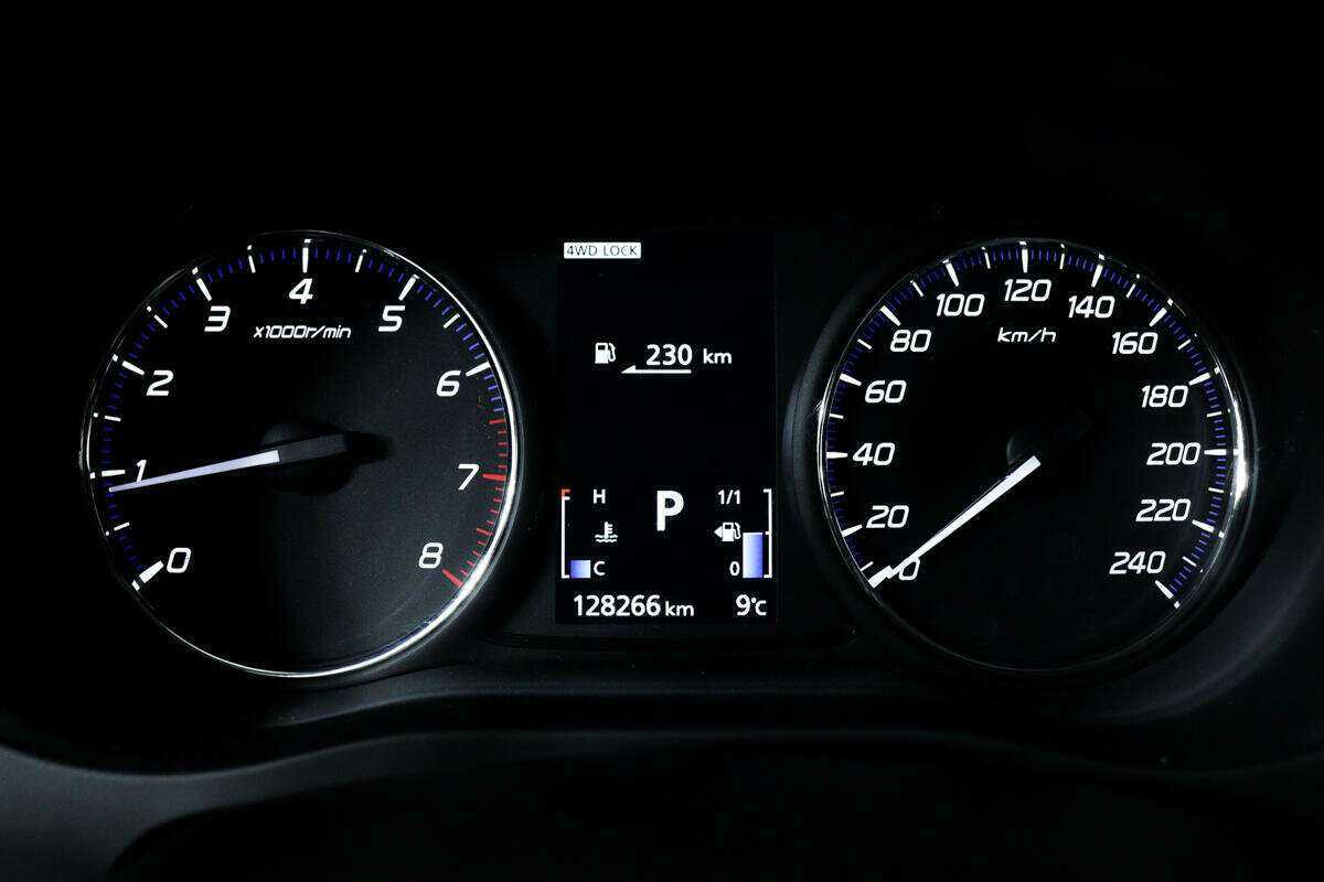 Mitsubishi Outlander, 2013 - Фото №9