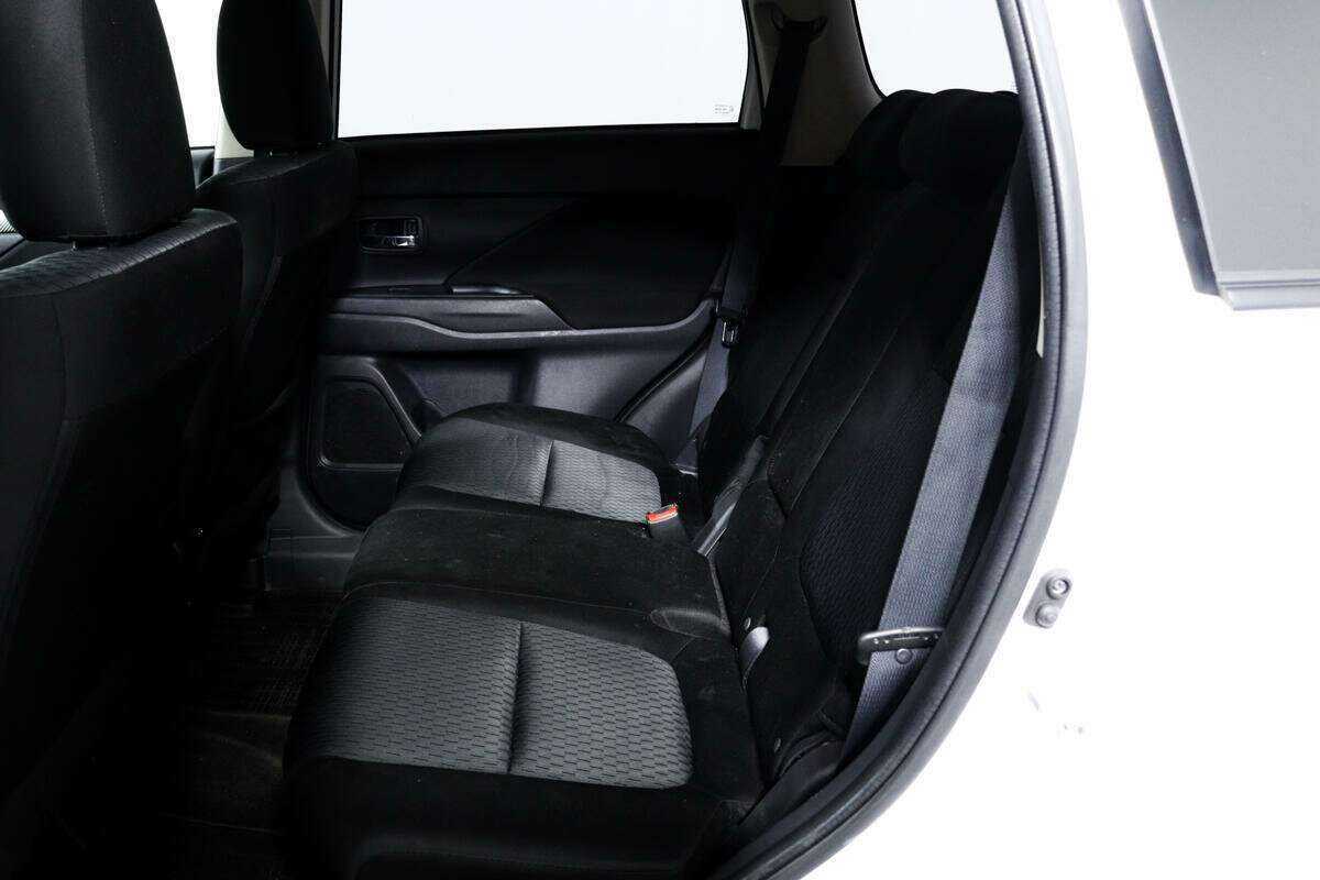 Mitsubishi Outlander, 2013 - Фото №11