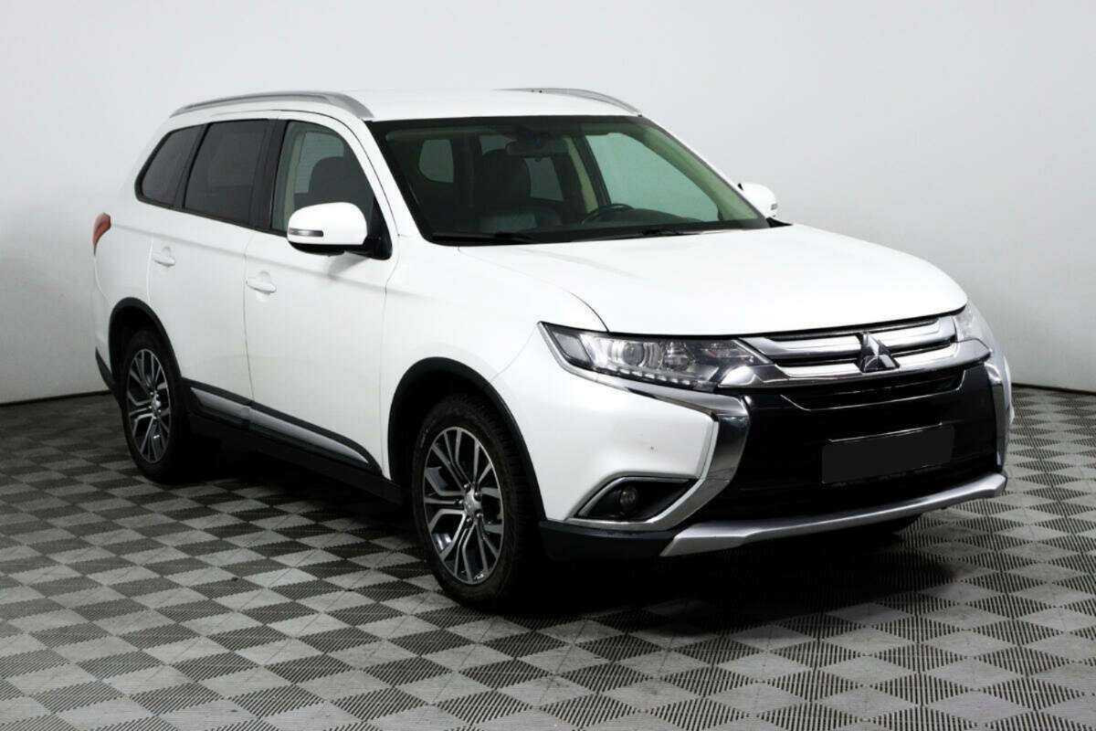 Mitsubishi Outlander, 2018 - Фото №1