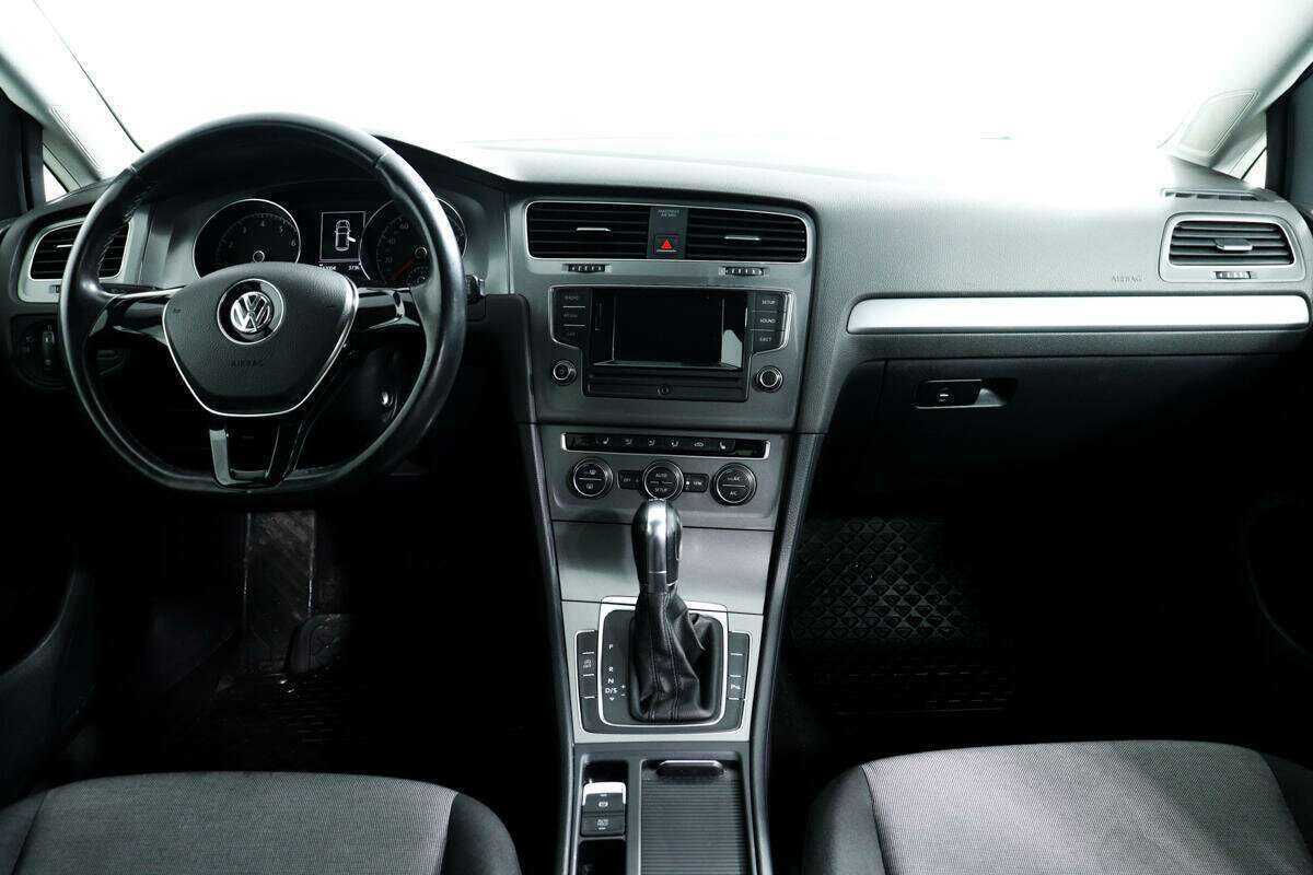 Volkswagen Golf, 2013 - Фото №10