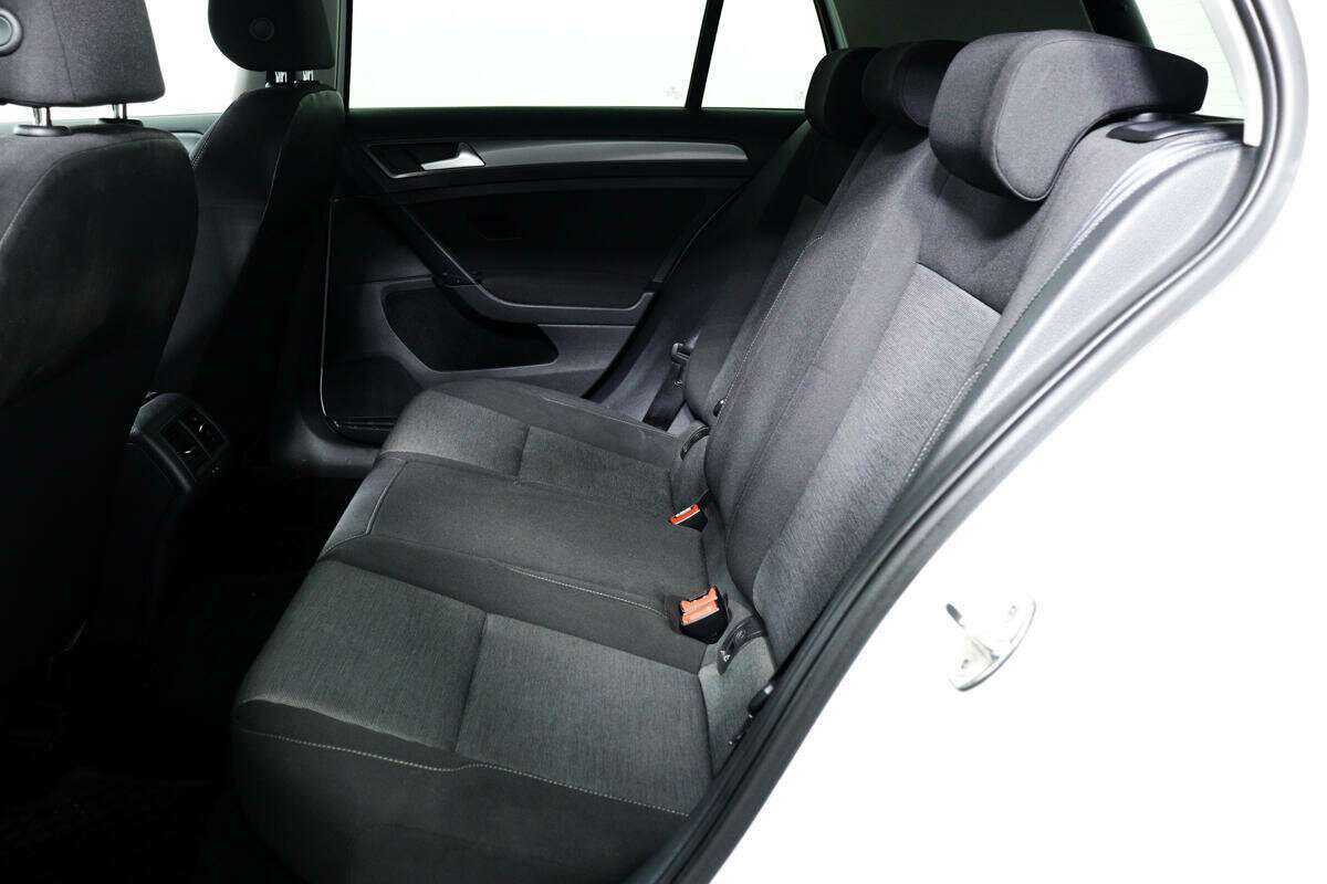 Volkswagen Golf, 2013 - Фото №11