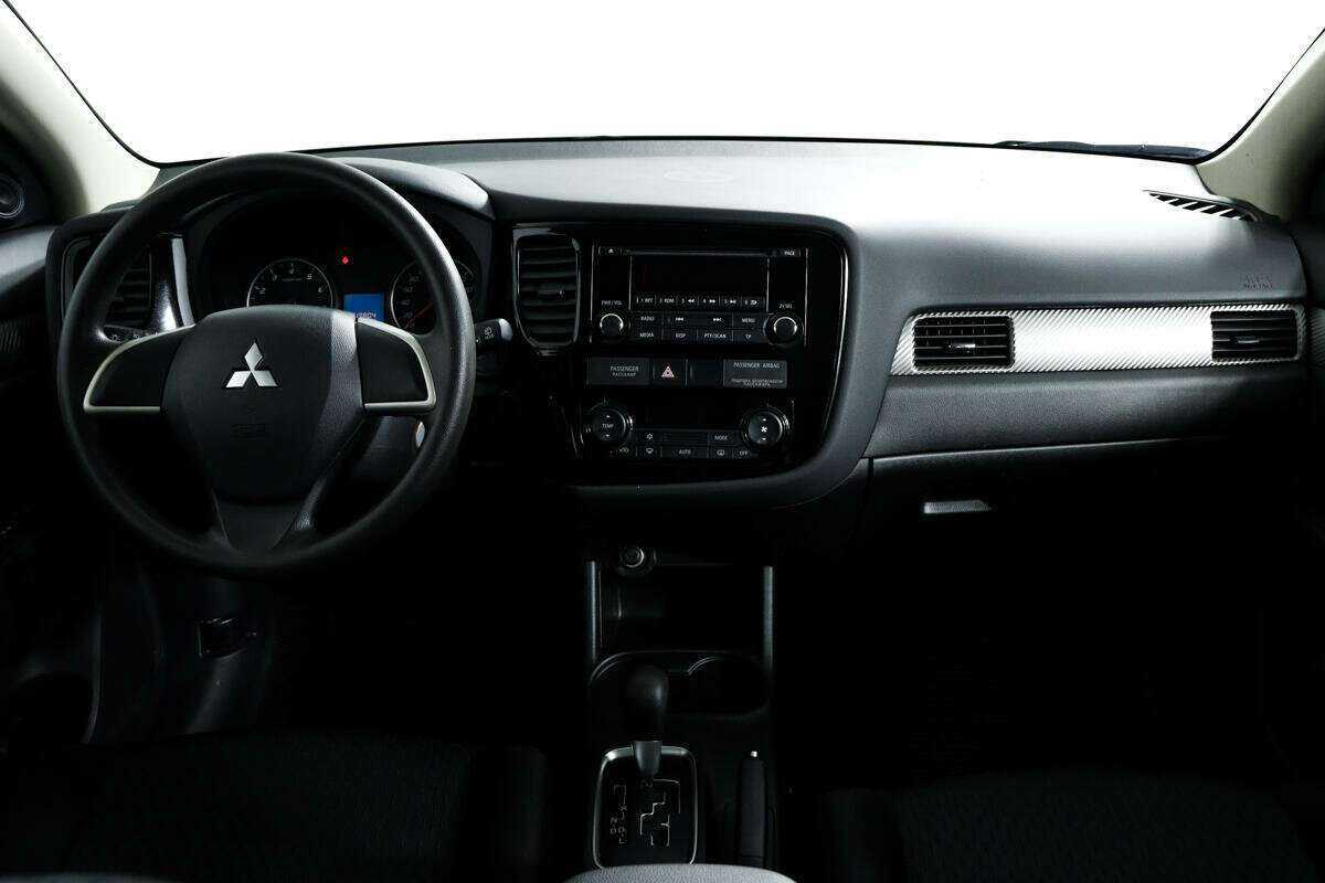 Mitsubishi Outlander, 2012 - Фото №10