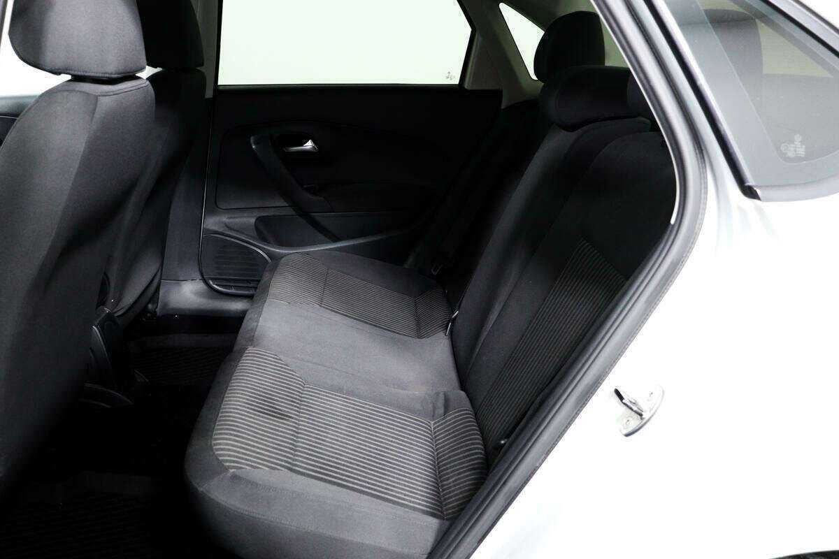 Volkswagen Polo, 2012 - Фото №11