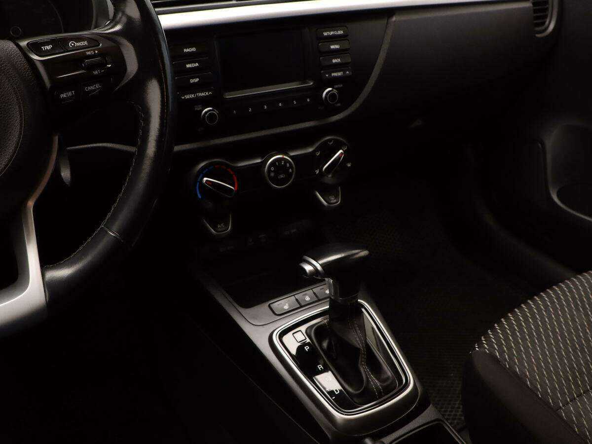 Kia Rio, 2018 - Фото №14