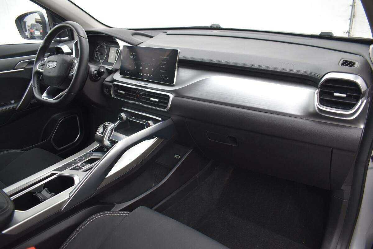 Geely Coolray, 2021 - Фото №8