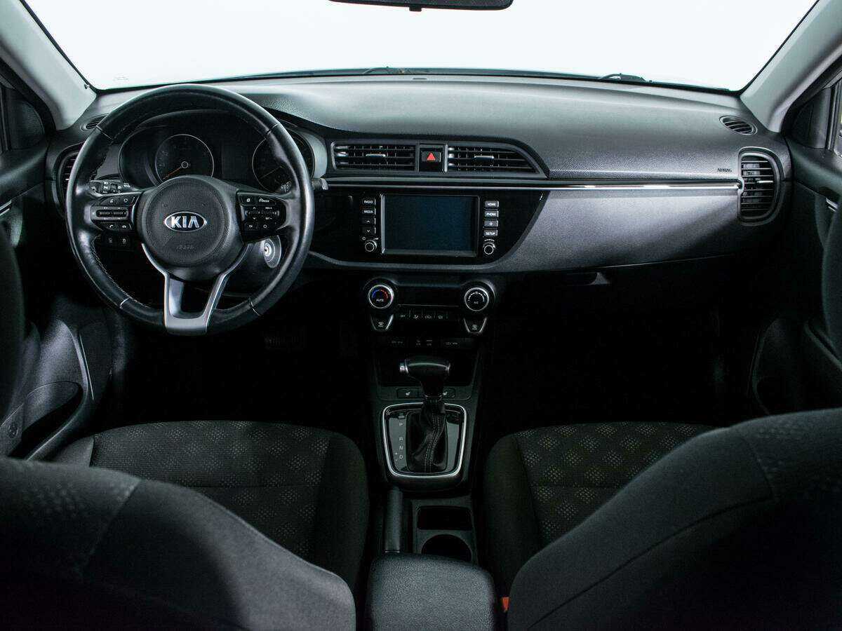 Kia Rio X-Line, 2020 - Фото №11