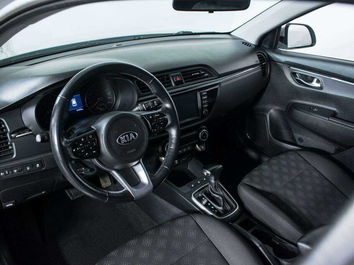 Kia Rio X-Line, 2020 - Фото №12