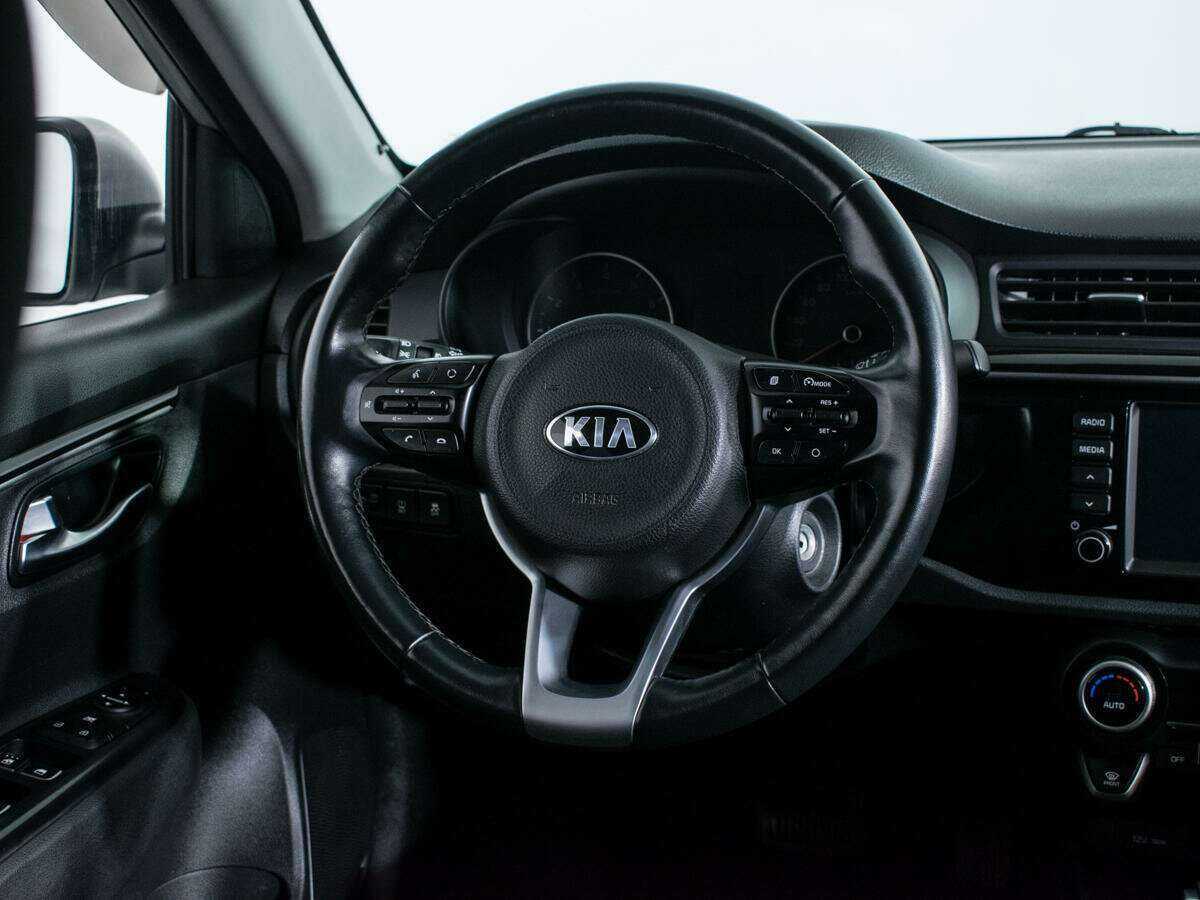 Kia Rio X-Line, 2020 - Фото №13