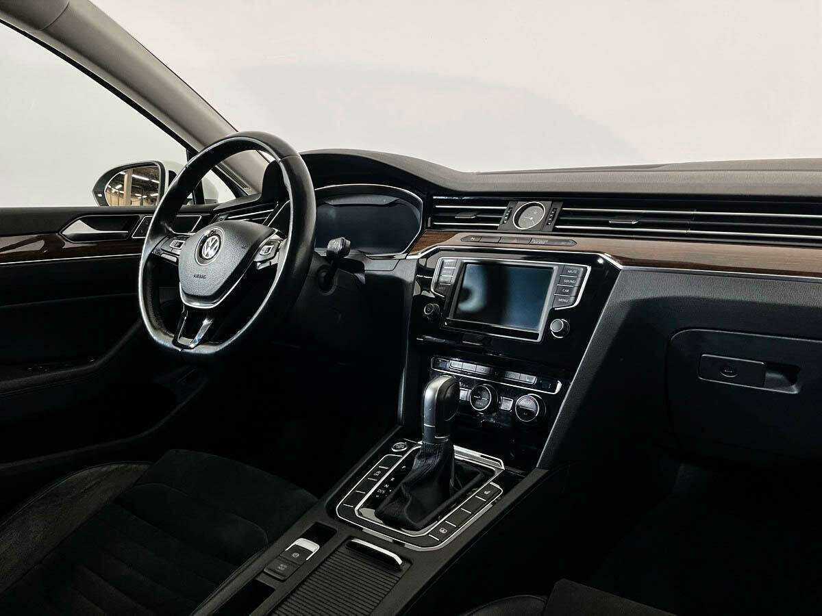 Volkswagen Passat, 2017 - Фото №8