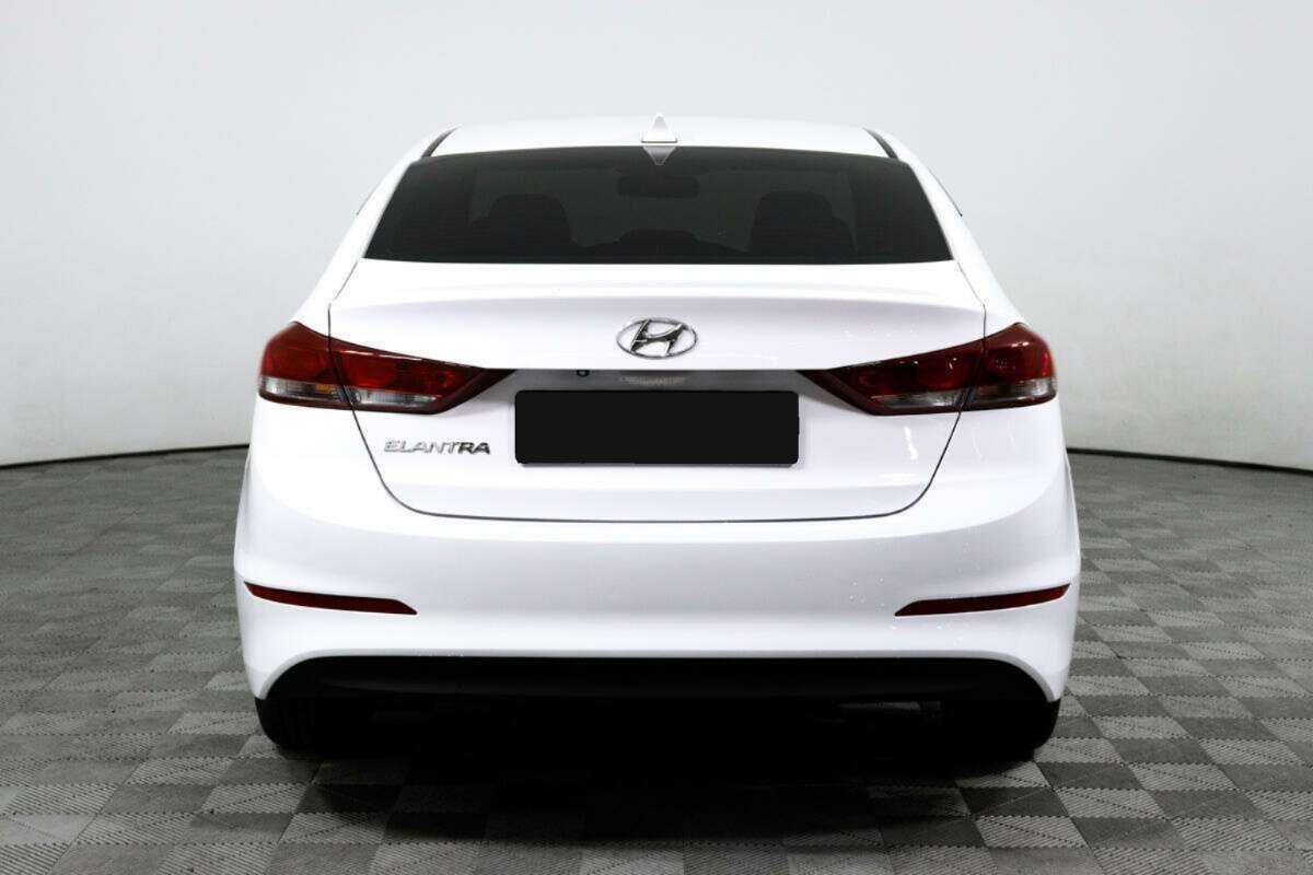 Hyundai Elantra, 2018 - Фото №5
