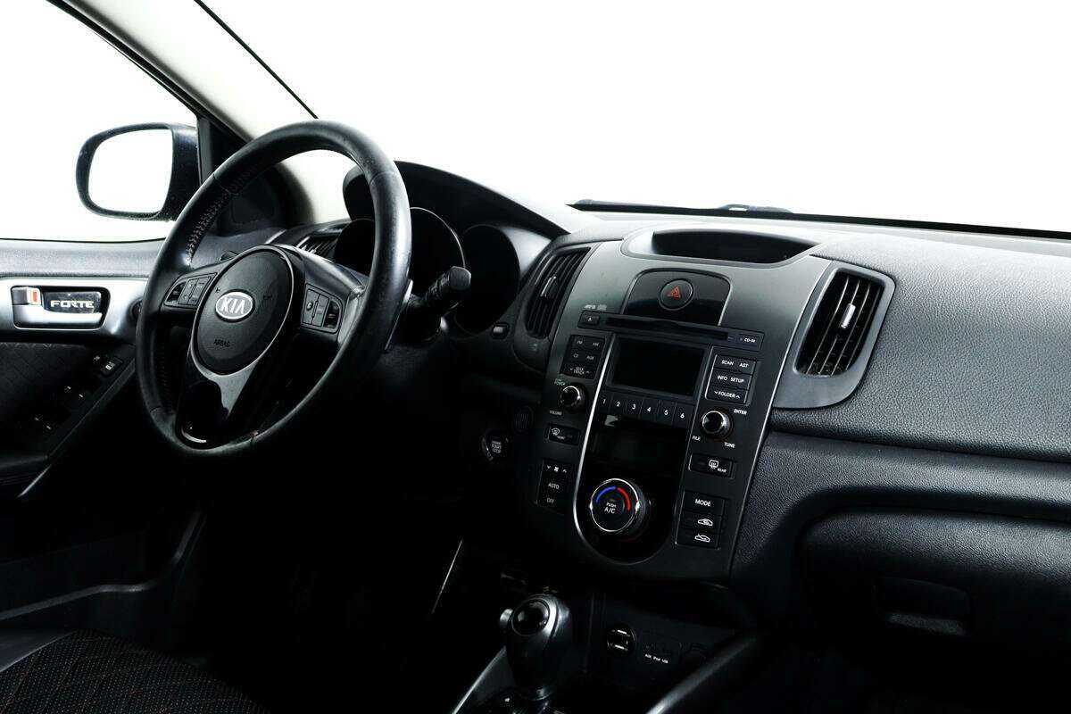 Kia Cerato, 2012 - Фото №8