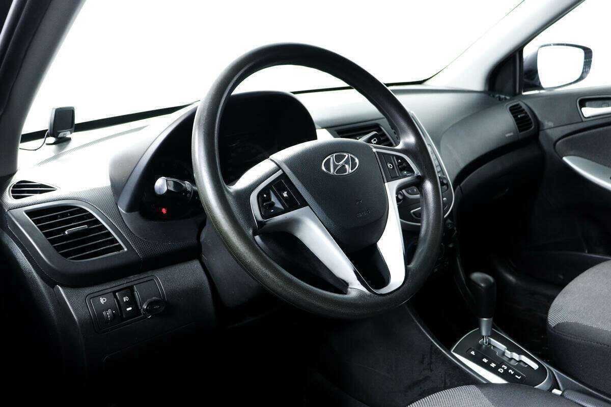 Hyundai Solaris, 2012 - Фото №12