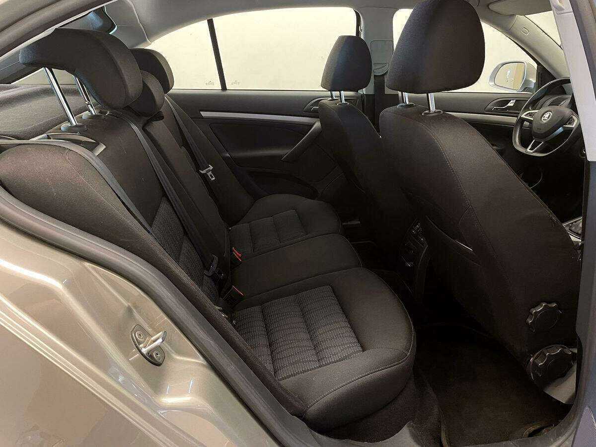 Skoda Octavia, 2012 - Фото №6