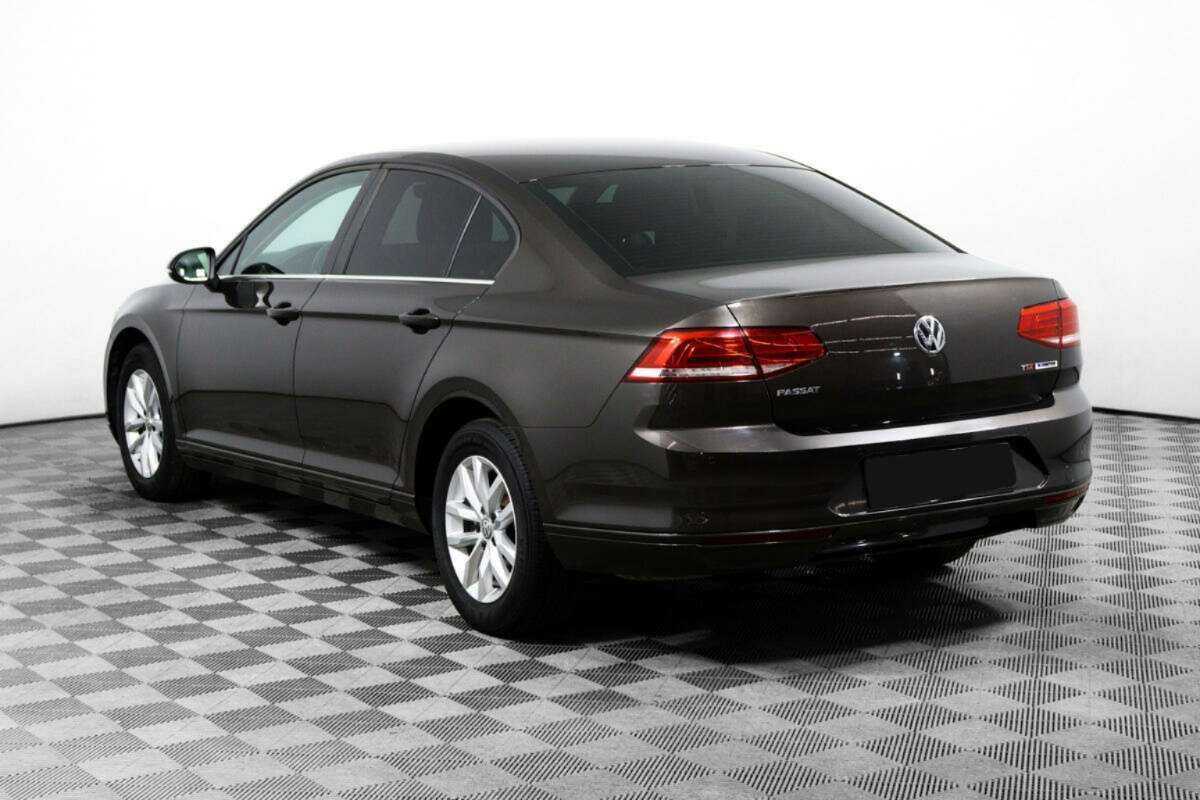 Volkswagen Passat, 2016 - Фото №6