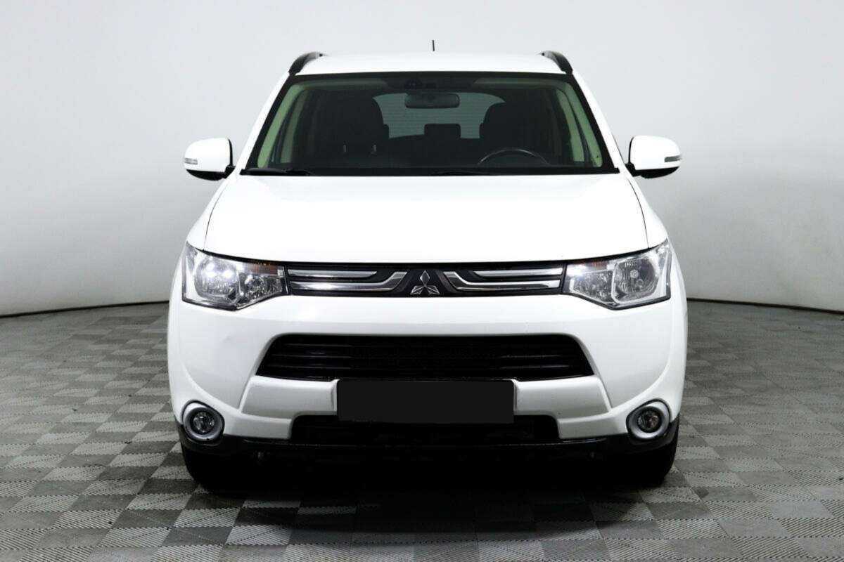 Mitsubishi Outlander, 2013 - Фото №1
